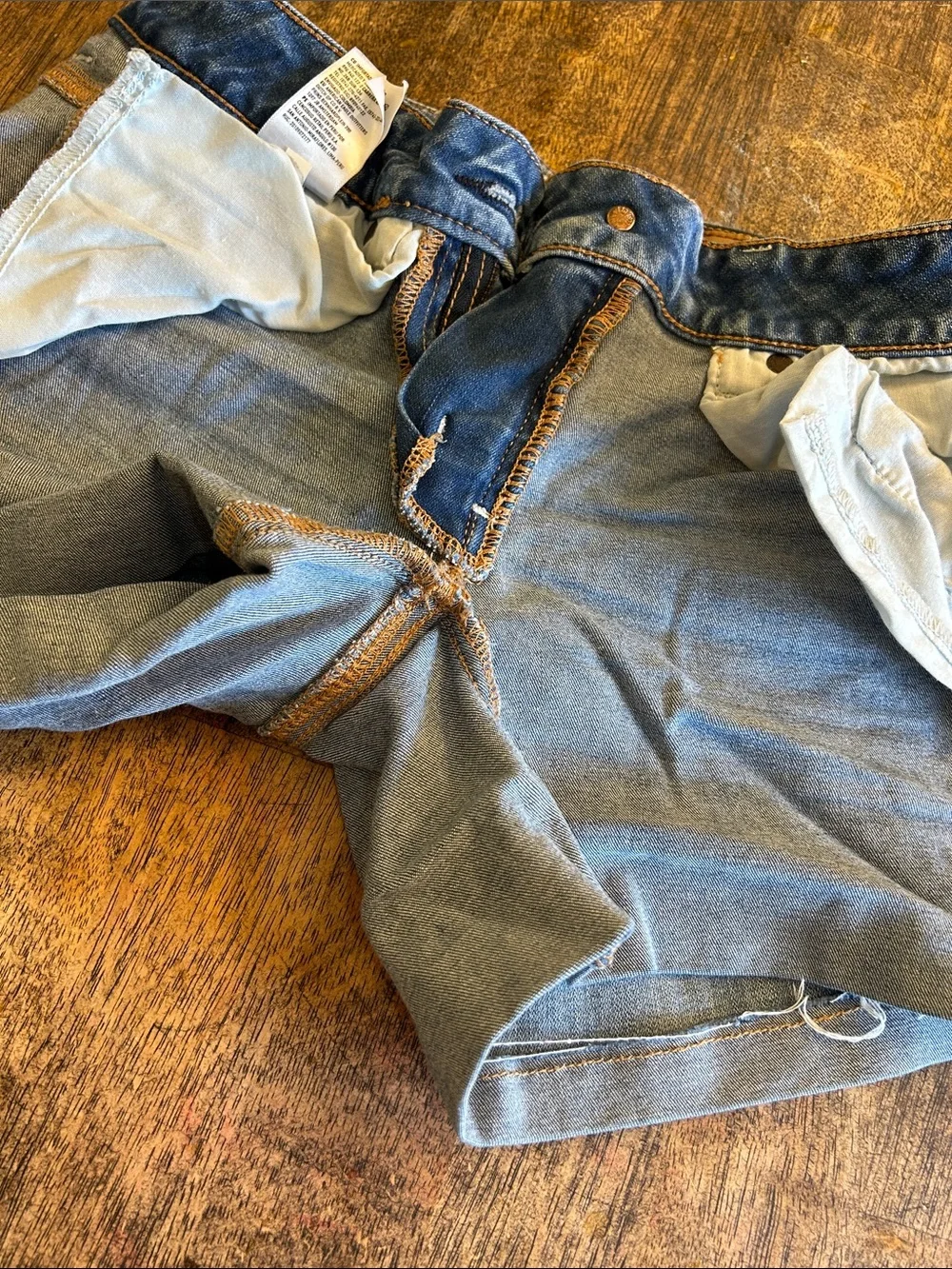 American Eagle Outfitters Light Blue Washed Denim Jean Shorts - Picture 6 of 6